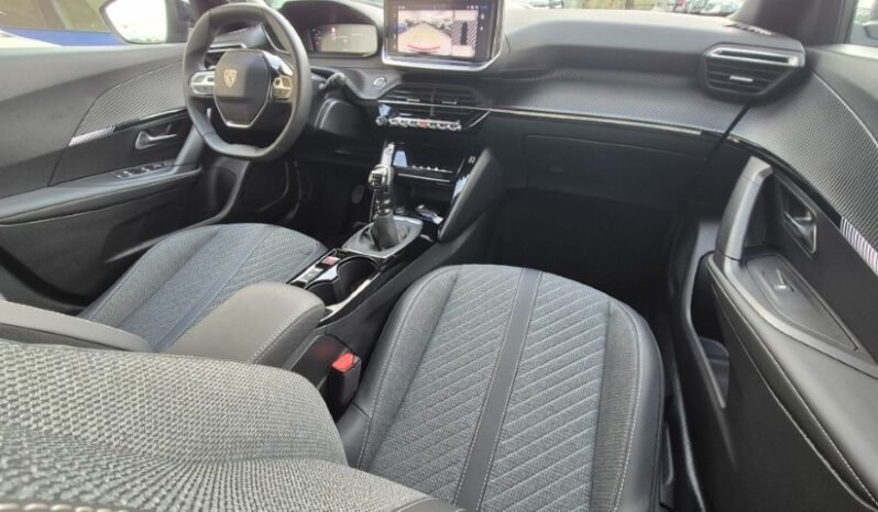 
								Peugeot 2008 ALLURE PACK 2025 completo									