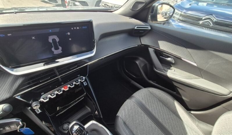 
								Peugeot 2008 ALLURE 2025 completo									