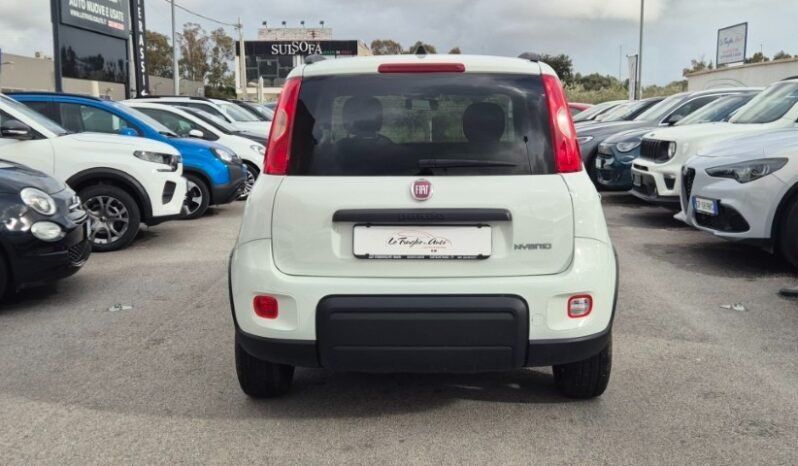 
								Fiat panda HYBRID 2023 completo									