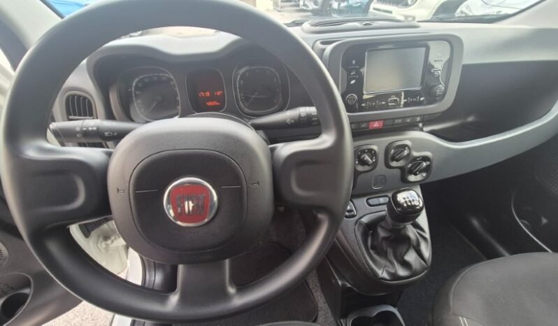 
								Fiat panda HYBRID 2023 completo									