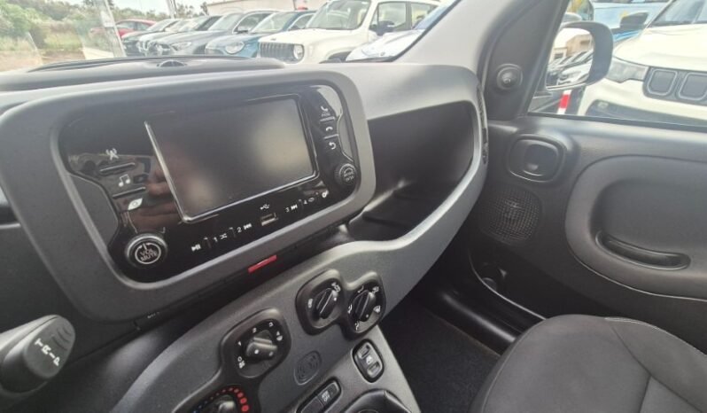 
								Fiat panda HYBRID 2023 completo									