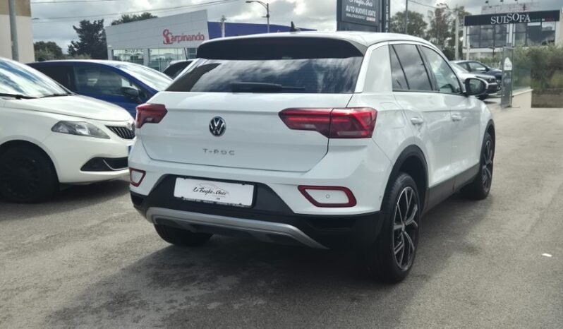 
								Volkswagen T-ROC TSI LIFE 2023 completo									