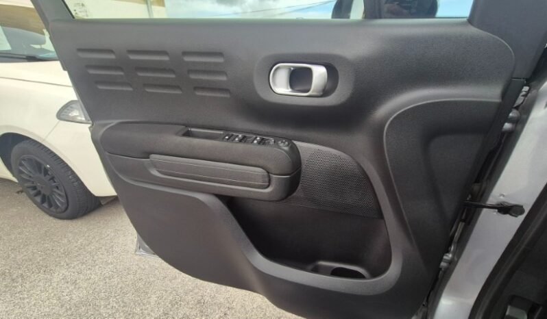 
								Citroen c3 aircross BLUEHDI SHINE 2022 completo									