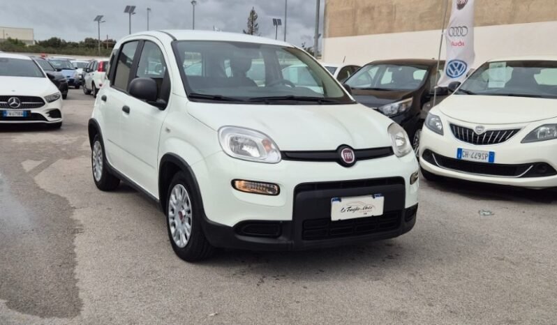 
								Fiat panda HYBRID 2023 completo									