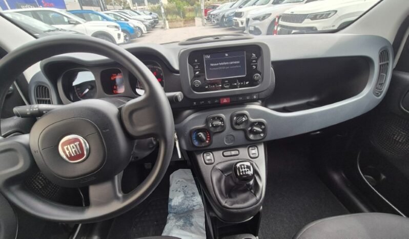 
								Fiat panda HYBRID 2023 completo									