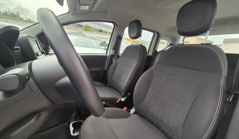 
								Fiat panda HYBRID 2023 completo									