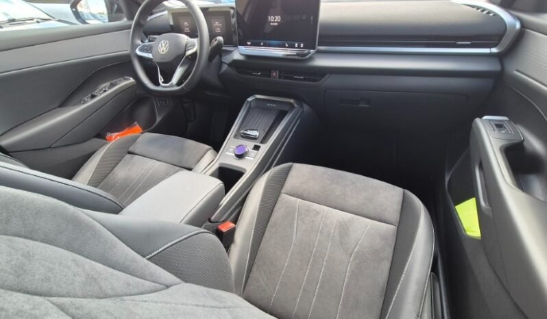 
								Volkswagen T-ROC ACT DSG STYLE 2026 completo									