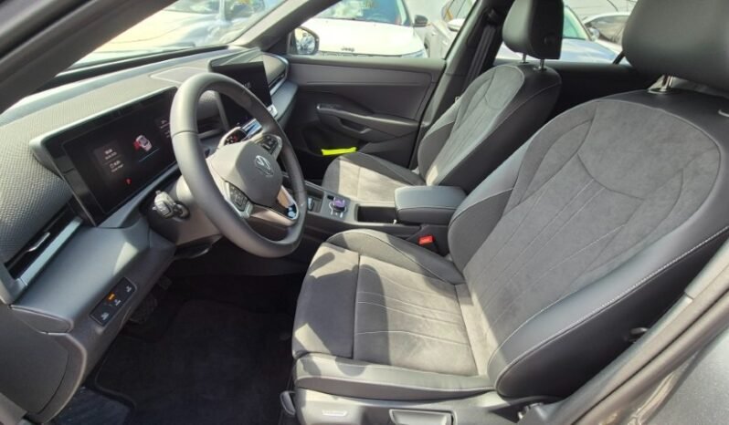 
								Volkswagen T-ROC ACT DSG STYLE 2026 completo									