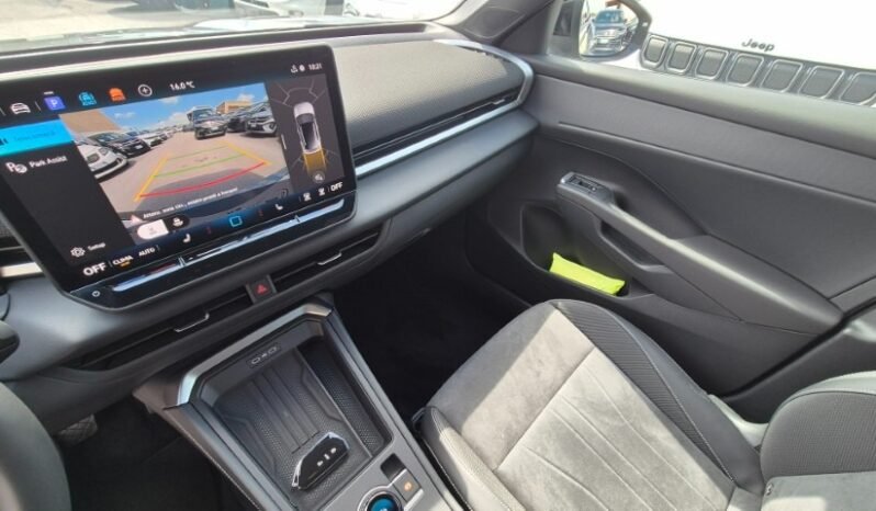 
								Volkswagen T-ROC ACT DSG STYLE 2026 completo									