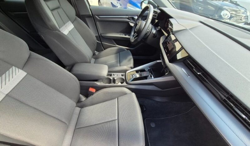 
								Audi A3 SPB 35 TDI S-LINE 2024 completo									