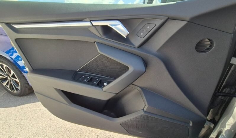 
								Audi A3 SPB 35 TDI S-LINE 2024 completo									