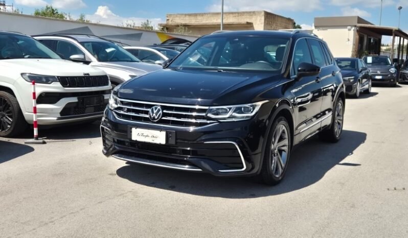 
								Volkswagen TIGUAN TDI DSG R-LINE 2023 completo									