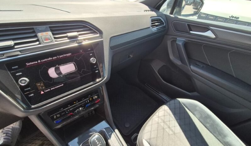 
								Volkswagen TIGUAN TDI DSG R-LINE 2023 completo									