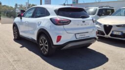 
										Ford PUMA ECOBOOST HYBRID TITANIUM 2021 completo									