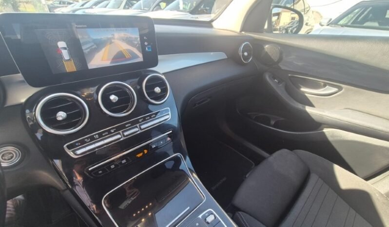 
								Mercedes GLC 200D 4 MATIC EXECUTIVE 2020 completo									