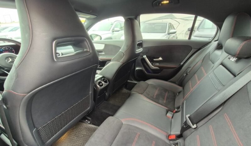 
								Mercedes A 200 D PREMIUM (AMG) 2019 completo									