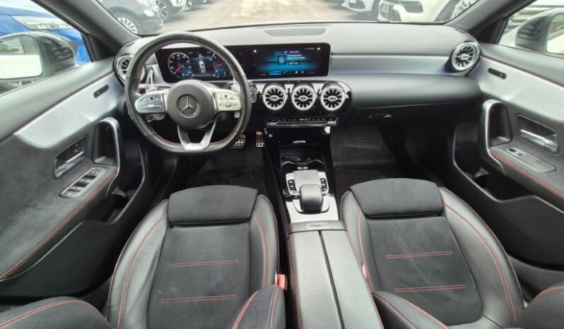 
								Mercedes A 200 D PREMIUM (AMG) 2019 completo									