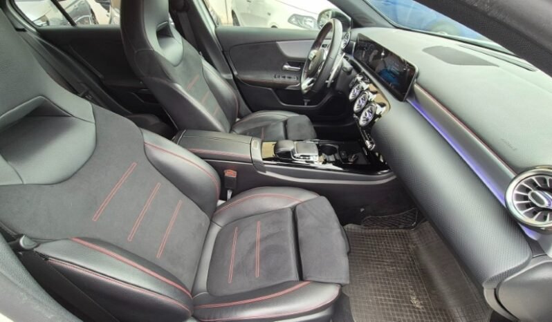 
								Mercedes A 200 D PREMIUM (AMG) 2019 completo									