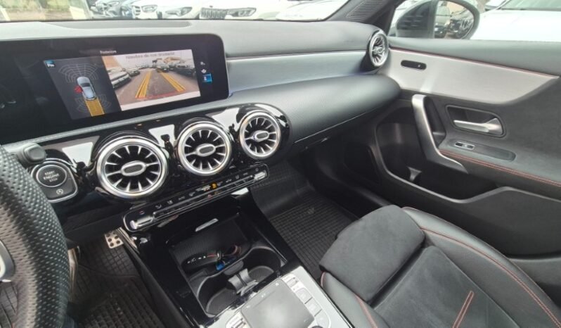 
								Mercedes A 200 D PREMIUM (AMG) 2019 completo									