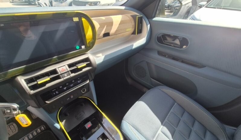 
								Fiat GRANDE PANDA HYBRID LA PRIMA 2025 completo									