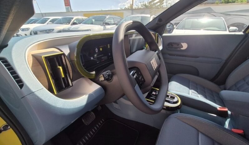 
								Fiat GRANDE PANDA HYBRID LA PRIMA 2025 completo									