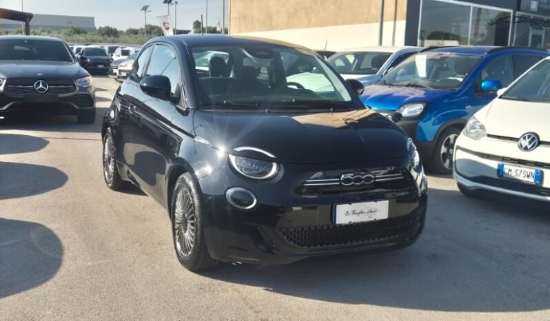 
								Fiat 500 ICON BERLINA 42KWH 2021 completo									