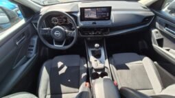 
										Nissan qashqai MHEV N-CONNECTA 2025 completo									