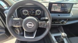 
										Nissan qashqai MHEV N-CONNECTA 2025 completo									