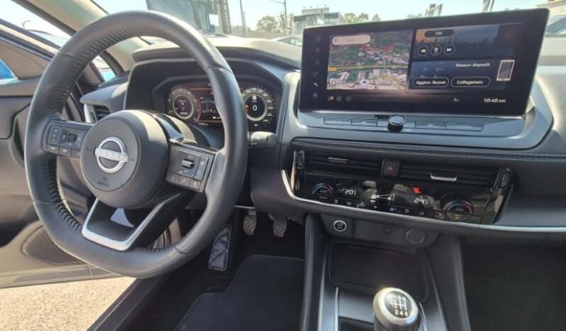 
								Nissan qashqai MHEV N-CONNECTA 2025 completo									