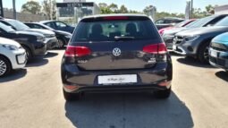 
										Volkswagen GOLF VII TDI LOUNGE 2015 completo									