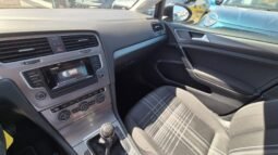 
										Volkswagen GOLF VII TDI LOUNGE 2015 completo									