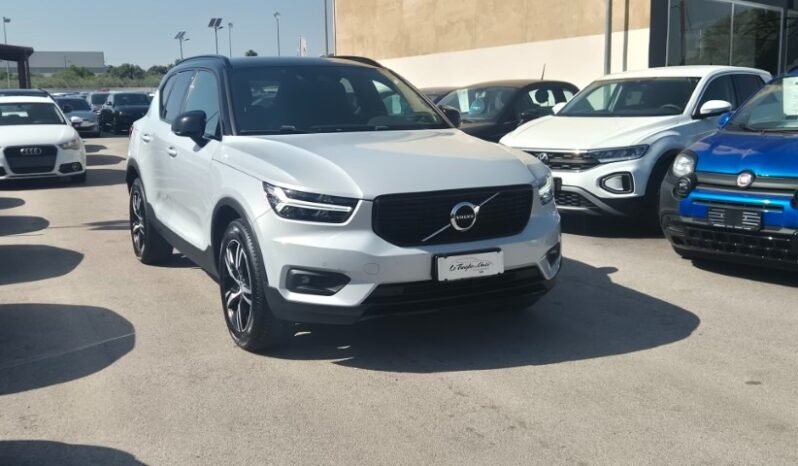
								VOLVO XC40 D3 GEARTRONIC R-DESIGN 2019 completo									