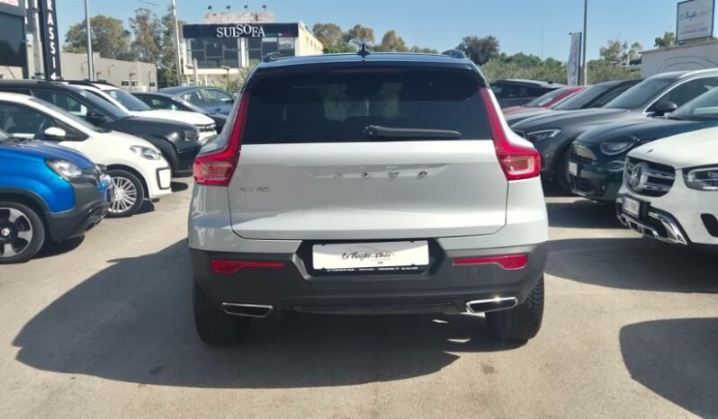 
								VOLVO XC40 D3 GEARTRONIC R-DESIGN 2019 completo									