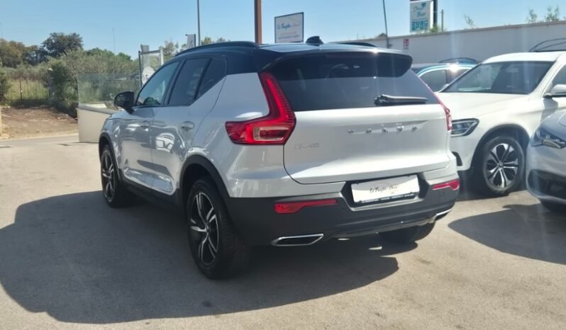 
								VOLVO XC40 D3 GEARTRONIC R-DESIGN 2019 completo									