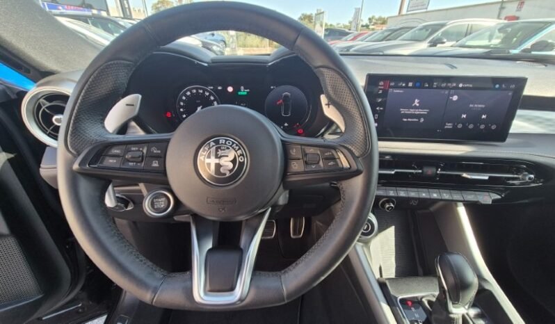 
								Alfa Romeo TONALE MHEV TCT7 VELOCE 2024 completo									