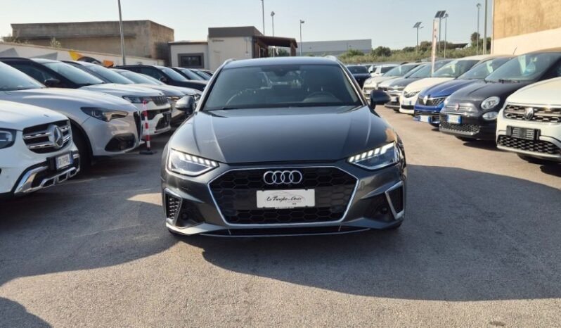 
								Audi A4 AVANT 35 TDI S-TRONIC S-LINE 2022 completo									