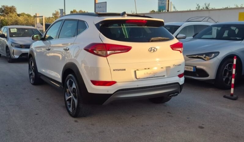 
								Hyundai TUCSON 4WD AUT. X-POSSIBLE TETTO APRIBILE 2017 completo									
