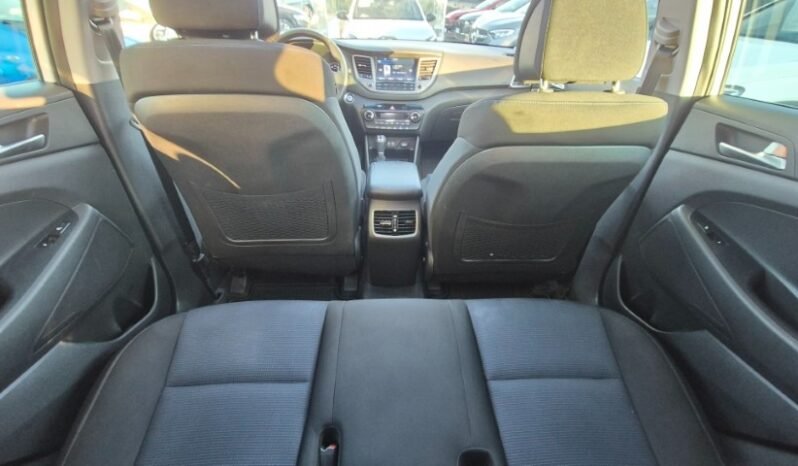 
								Hyundai TUCSON 4WD AUT. X-POSSIBLE TETTO APRIBILE 2017 completo									