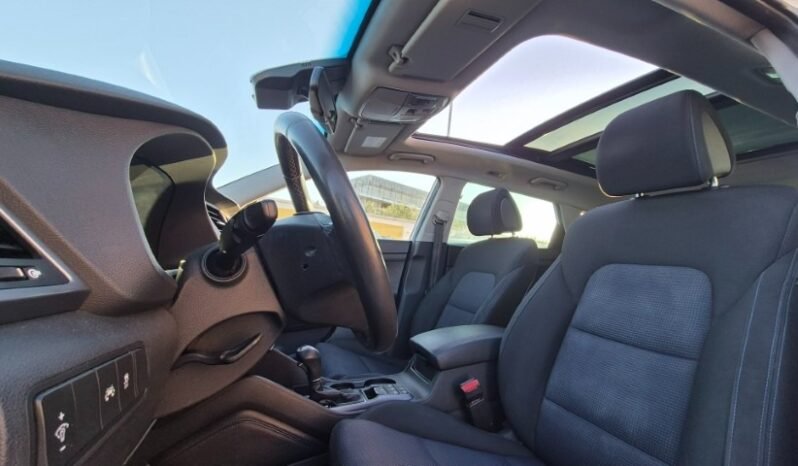 
								Hyundai TUCSON 4WD AUT. X-POSSIBLE TETTO APRIBILE 2017 completo									