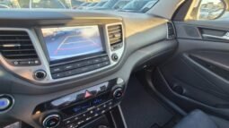 
										Hyundai TUCSON 4WD AUT. X-POSSIBLE TETTO APRIBILE 2017 completo									