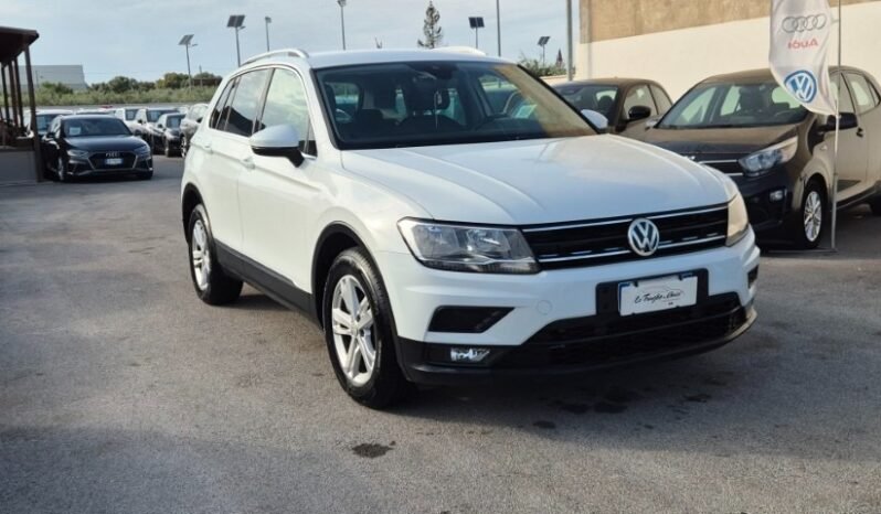 
								Volkswagen TIGUAN TDI DSG 2018 completo									