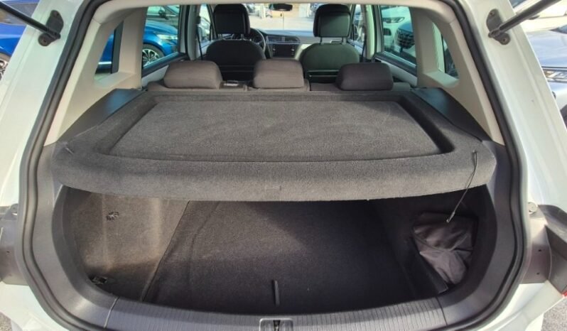 
								Volkswagen TIGUAN TDI DSG 2018 completo									