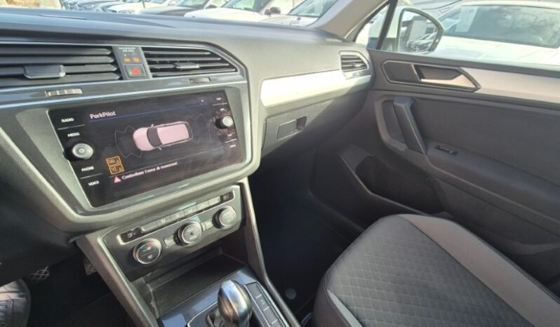 
								Volkswagen TIGUAN TDI DSG 2018 completo									
