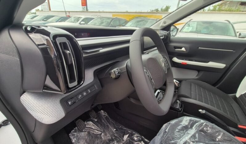 
								Citroen C3 PURE TECH MAX (B-COLOR) 2026 completo									