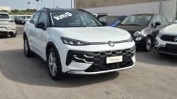 
										Volkswagen T-ROC ACT DSG LIFE 2026 completo									