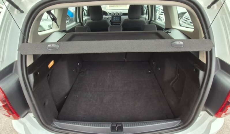
								Dacia DUSTER 2022 completo									