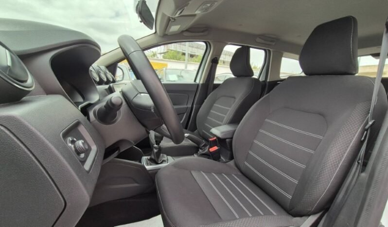 
								Dacia DUSTER 2022 completo									