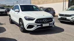 
										Mercedes GLA 200D PREMIUM (AMG) 2024 completo									