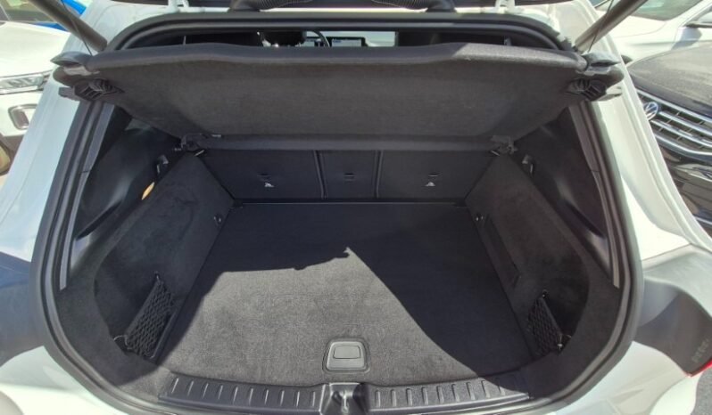 
								Mercedes GLA 200D PREMIUM (AMG) 2024 completo									