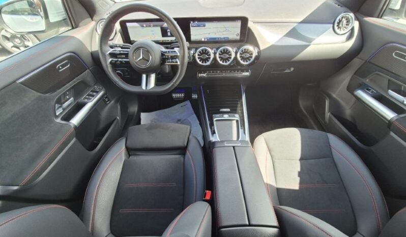 
								Mercedes GLA 200D PREMIUM (AMG) 2024 completo									